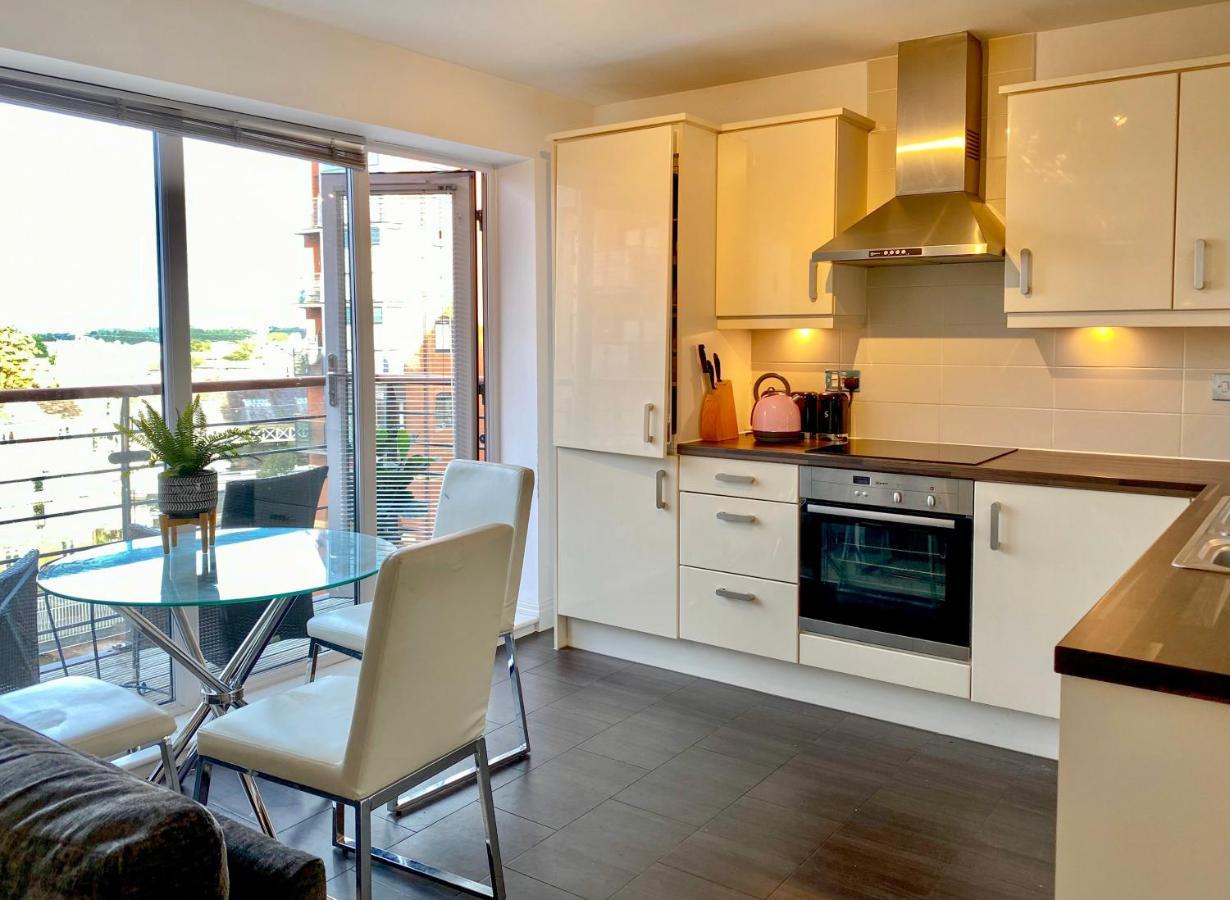 City Centre Chester Waterways Apartment Extérieur photo