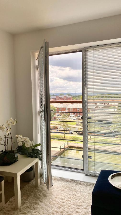 City Centre Chester Waterways Apartment Extérieur photo