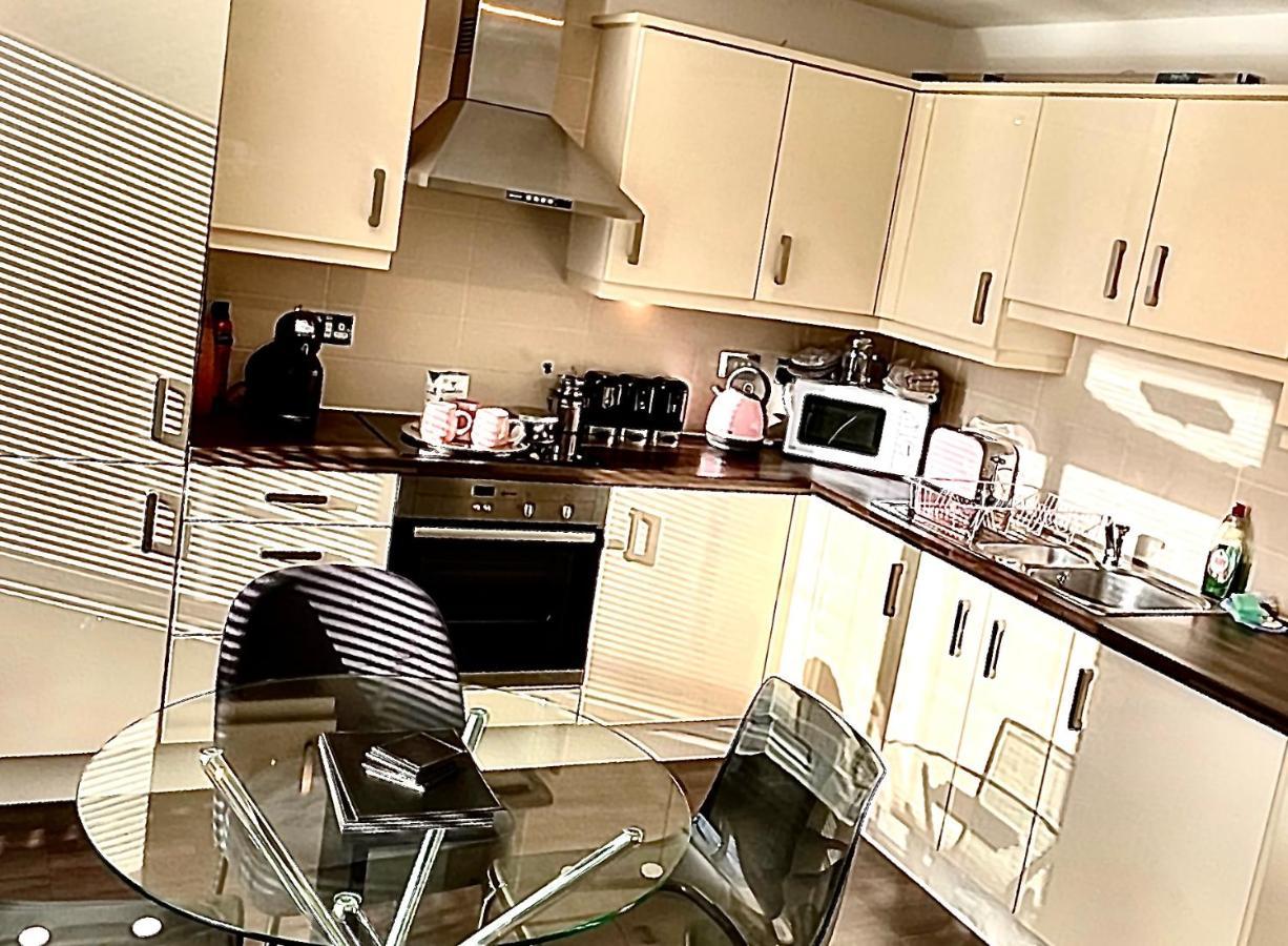 City Centre Chester Waterways Apartment Extérieur photo