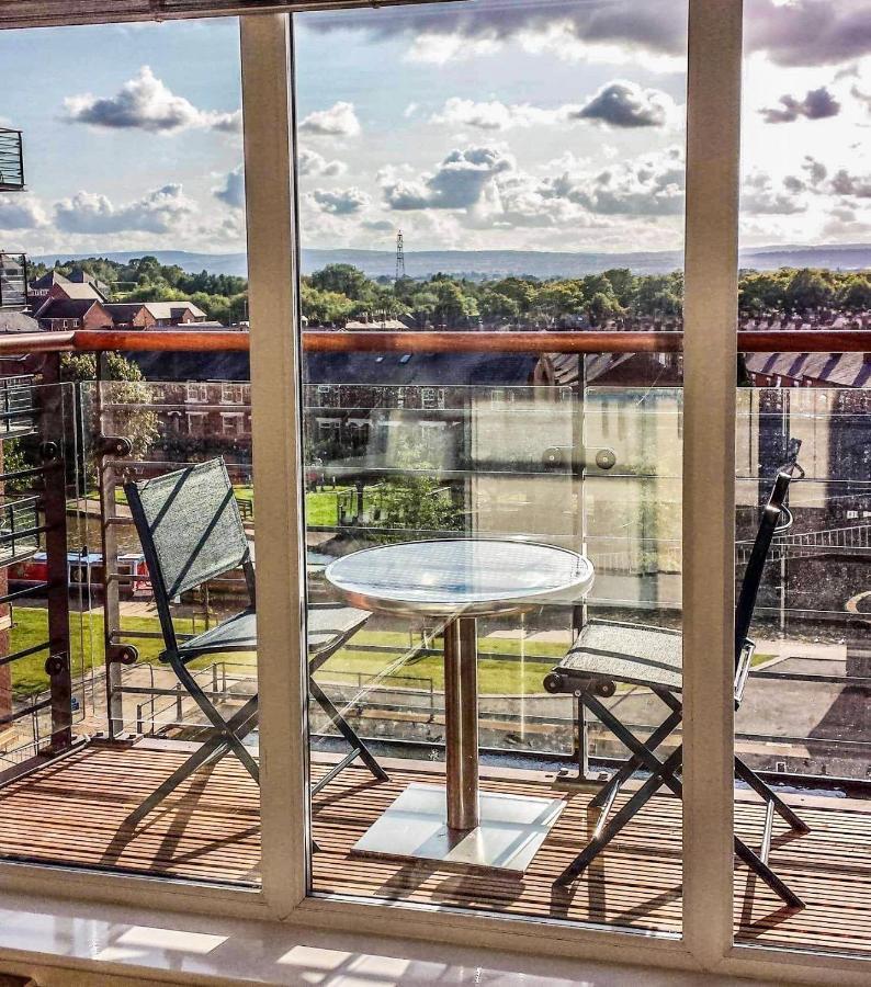 City Centre Chester Waterways Apartment Extérieur photo