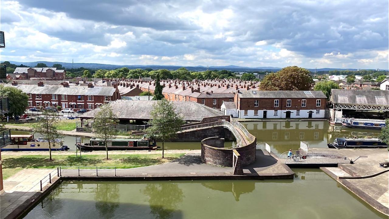 City Centre Chester Waterways Apartment Extérieur photo