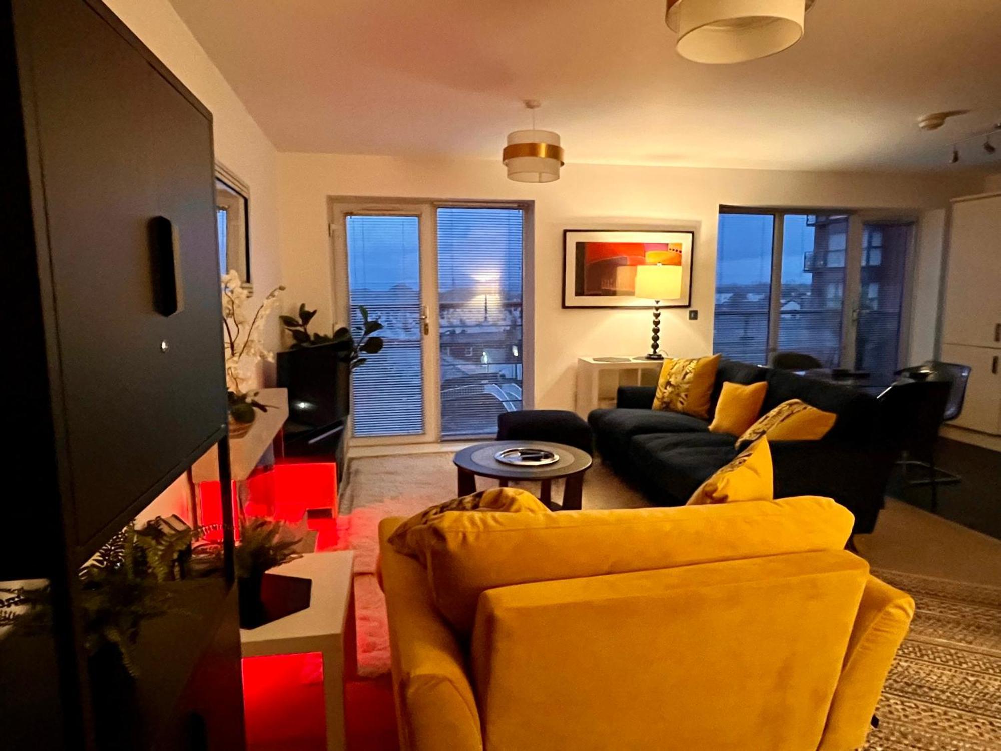 City Centre Chester Waterways Apartment Extérieur photo